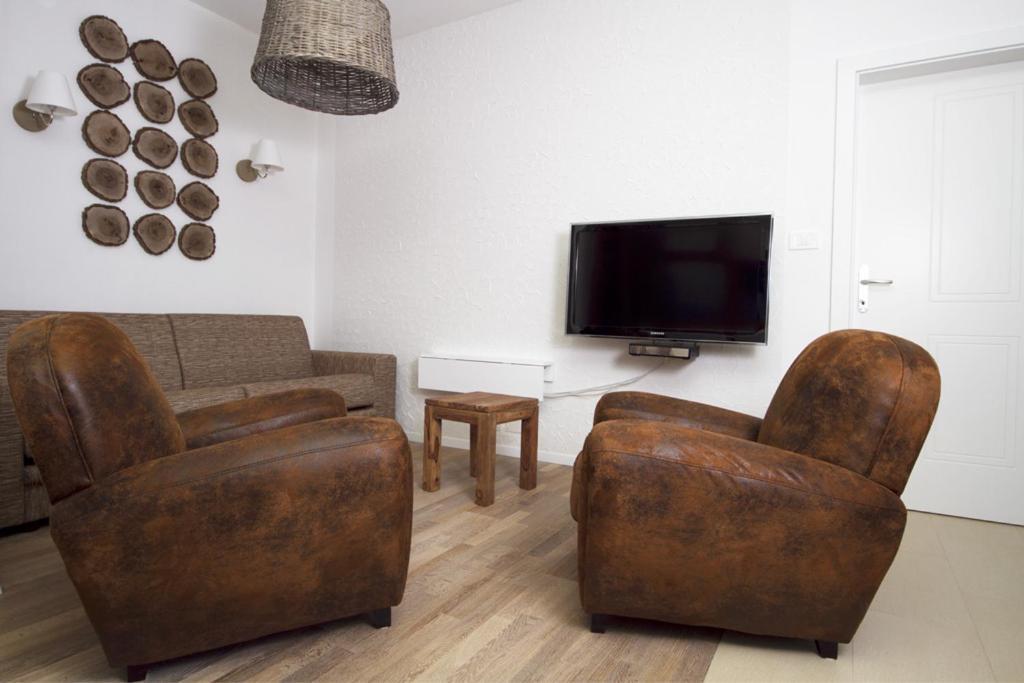 Apartments Mengore Толмин Экстерьер фото
